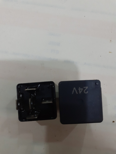 RƠ LE 5 CHÂN 12V