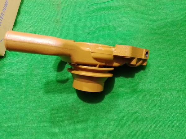 BƠM NƯỚC D31-15/16 4D105-3  6 LỖ BÍCH - 09