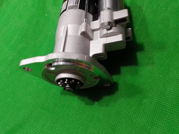 MÁY ĐỀ 6D31 SK200-1/2/3 11R*2T*K MÕM*D 41*Tâm 145 -  COMIN