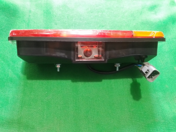 ĐÈN HẬU DH130-5/200-5 - PHẢI R
