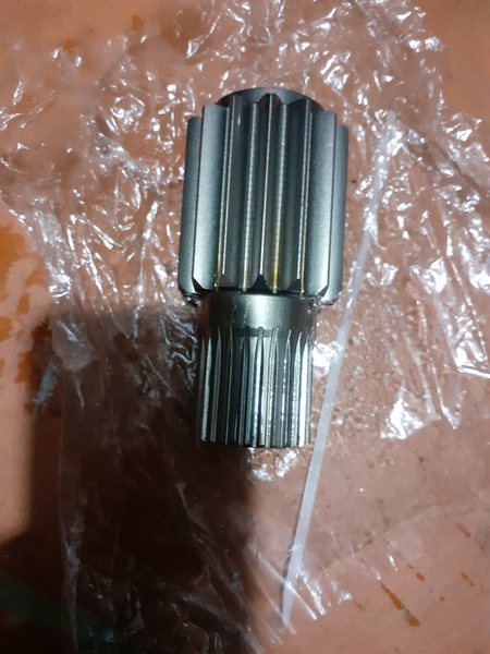 TRỤC LÁP TRƯỚC S200W-3/5 R2000-2 15R*29T*D54*H107 CÓ LỖ TM