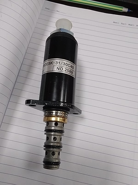 VAN ĐIỆN SK200-6 30C40-111/17 ÔM  - BA LÔ BƠM - TN