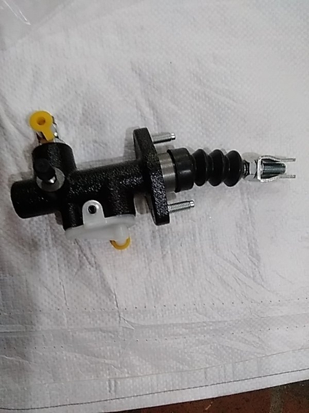 TỔNG PHANH CHÍNH XE NÂNG TOYOTA 7F/8F 2.5T/3T (3/4) CỔ 32 TÂM 60 TỔNG DÀI 131 DẦU RA M9 - HLP 5327