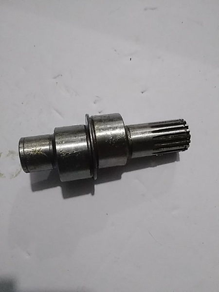 TRỤC LỆCH TÂM PC60-6 PC75 18T*L118  TUKOR