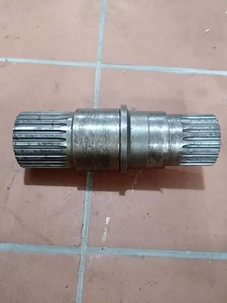 TRỤC QUAY TOA R200/S200  22R*25T*H325 TQ