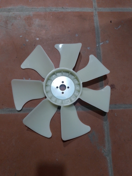 CÁNH QUẠT PC30-7: 7 CÁNH, CÁNH XUÔI TÂM 40*4 LỖ 23 7C*360