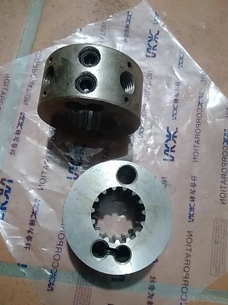 KHỚP NỐI LAI BƠM K3V63 14T*H45 /SK135 ÍT BÁN