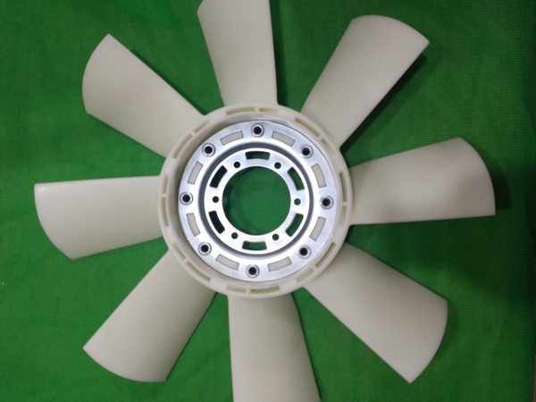 CÁNH QUẠT R2000/ 6D16 8C*650 6*128 -09