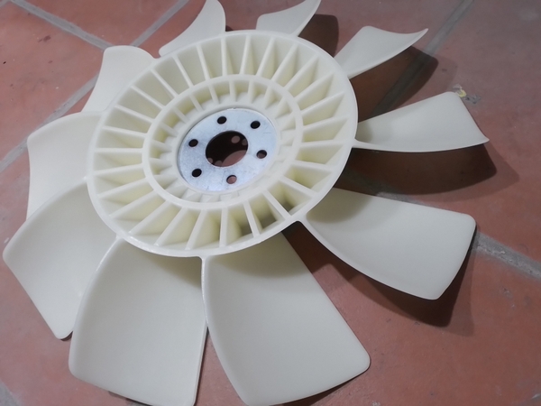 CÁNH QUẠT PC120-6- 4D102 10C*545  PHI 50 TÂM 89*6 - ZT