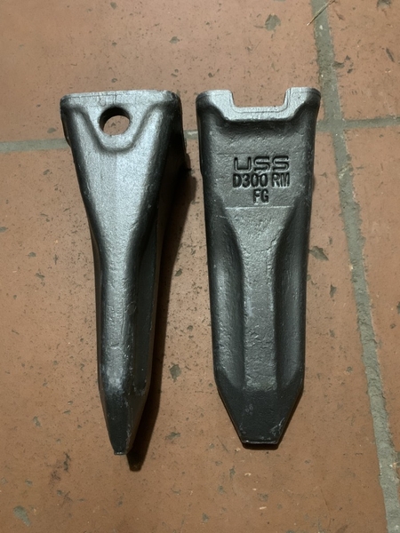 RĂNG ĐÁ DH290 DH300 D300RM-FG THÉP DẬP 7.7kg DÀI 300 - USS/JPS