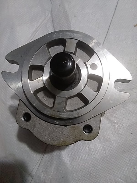 BƠM KHIỂN HPV116 HPV145 EX300 ZX200 .. QUAY PHẢI. TM BH05T