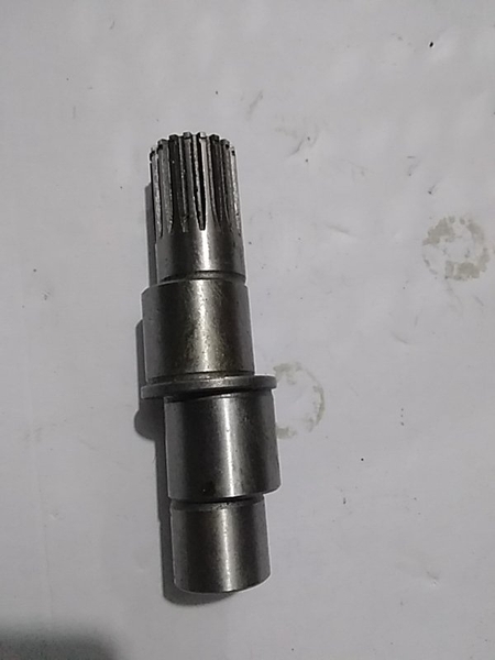 TRỤC LỆCH TÂM PC75/80 PC60-2 (ĐỜI CỔ ÍT BÁN) 18T*L118 ABG/HL