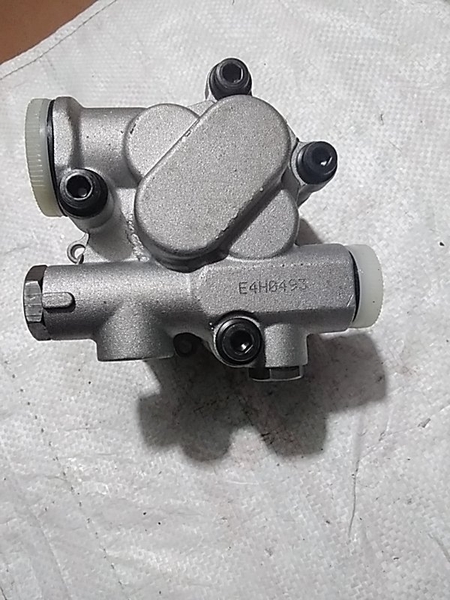 BƠM KHIỂN K3V63 4BL*13T*2 Đường dầu*Cổ 80 - OEM