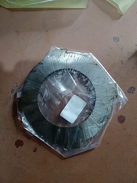 LÁ SẮT XÚC LẬT 4 VẤU 80*124*2.2 TQ