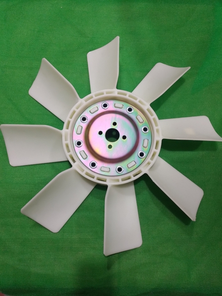 CÁNH QUẠT 6D14/15: 8C*38*65*4 LỖ* 610