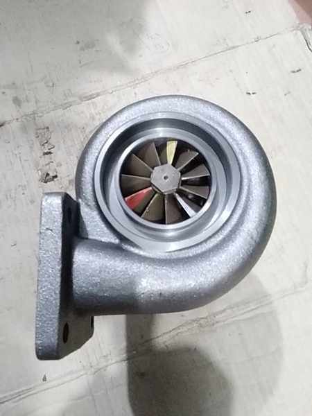 TUR BO PC200-3/6D105 /TO4B59 .đế 70*82* cổ hút 43*51*cổ gió 69*76 GARET ĐỎ BH 03 THÁNG ( KÈM ĐK)