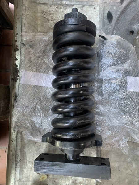 CỤM XI LANH TĂNG XÍCH PC60 /PC75 SY75 DÂY 30*9V - JC