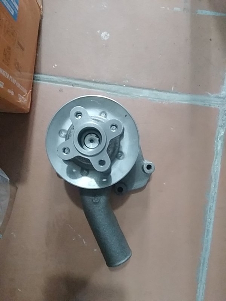 BƠM NƯỚC D20-5 PC40-1/2/3 4D94 4D92 đời cổ JPC BÍCH QUẠT 4 BU LÔNG