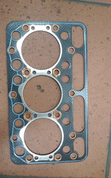 ZOĂNG MẶT MÁY 3D82 BÌA KOBUTA LỖ VUÔNG KY/ERON