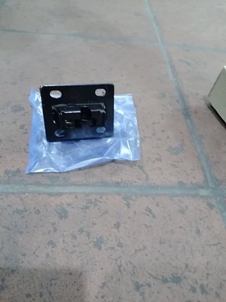 KHOÁ GIỮ CỬA ( KHÓA TRONG) PC200/DH55/S130/S140-5