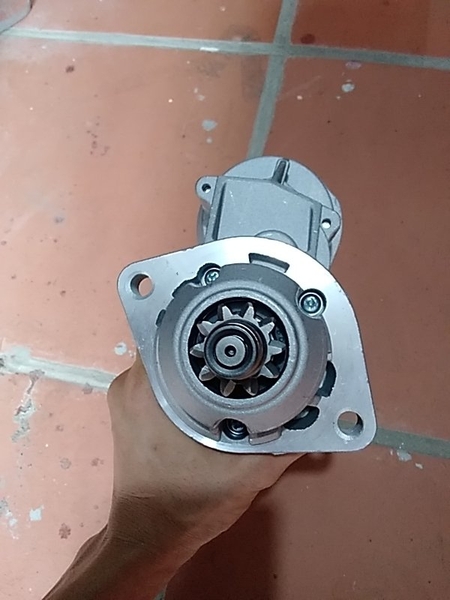 MÁY ĐỀ 4D102/6D102 MDN102 24V 10R*2 TAI* K MÕM*D40* tâm tai 127 - WHC