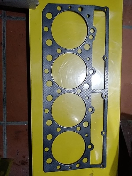 ZOĂNG MẶT MÁY CAT 3204 ỦI ĐỜI OLD DẬP