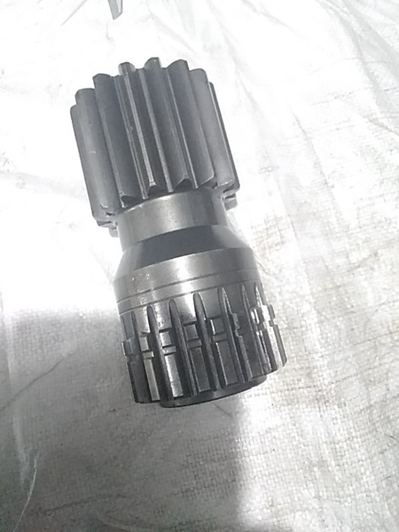 BR GIỮA QTTD R2000 16R*21T*L169 - ABG