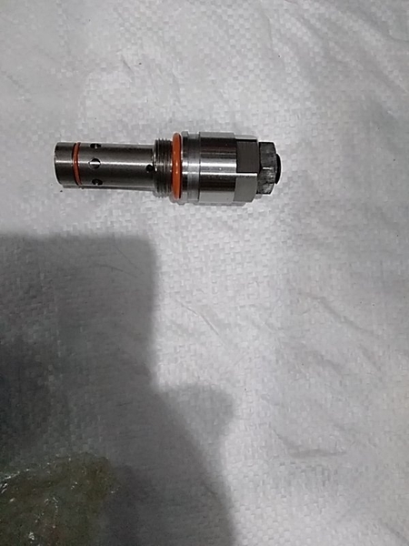 VAN BƠM KHIỂN PC200-3 H91 zen24 giác 22*27 CNP