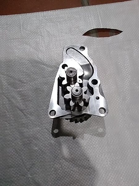 BƠM NHỚT 6D95 H32 PC200-5 PD