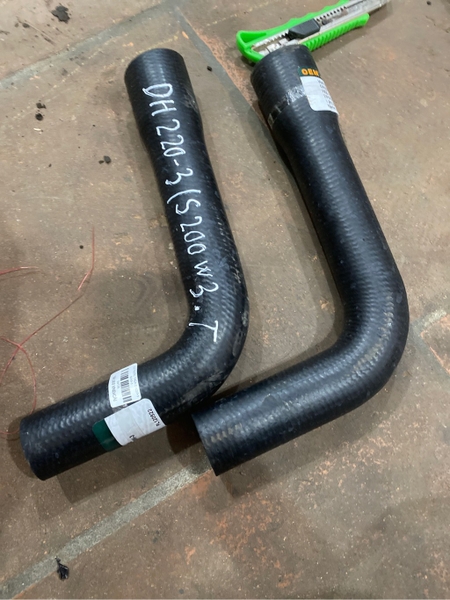 CÚT NƯỚC TRÊN DH220-3 S200-3