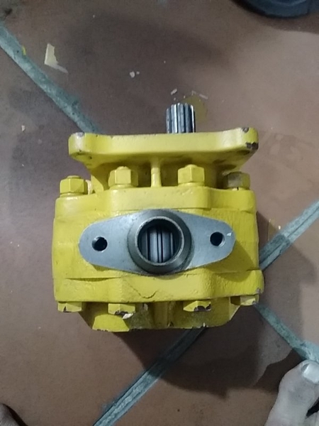 BƠM SỐ D50/53/58/65  13T*4 BL * QUAY TRÁI*1 KHOANG 42