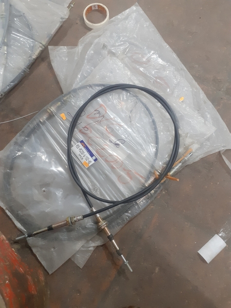 DÂY DI CHUYỂN PC200-5/ DÂY CỨNG DÀI 2.6M PHI 8