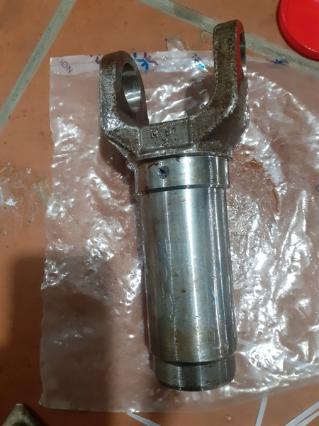 TRỤC LÁP TRƯỚC CÁT ĐĂNG CHỮ THẬP S130/200-3 = R140-7: 16T - HLP
