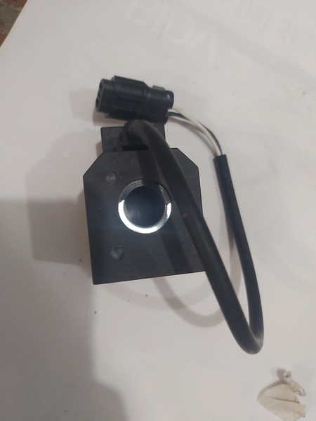 RƠ LE LỖ 13 24V*H39 R210-5 R55 THÂN VUÔNG CÓ DÂY  - BH04T - TN