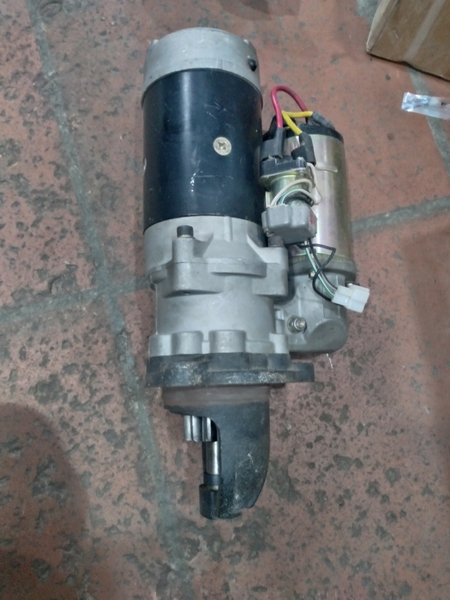MÁY ĐỀ 6D125 11R*3 TAI*D55* tâm 127*127