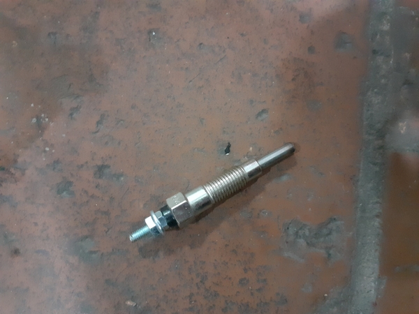 NẾN SẤY NGẮN 24V: PN-88 - DÀI 77  ZEN 10 GIÁC 12