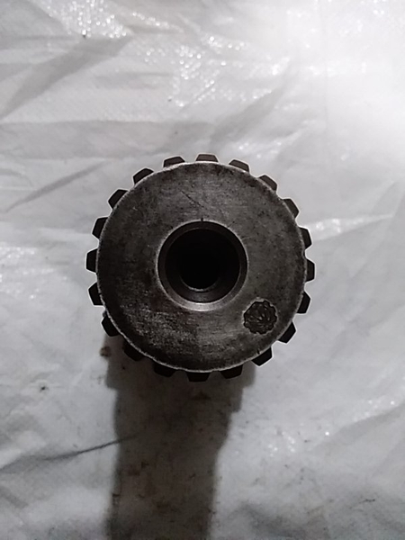 TRỤC QUAY TOA YM/KX 15R*20T*H160