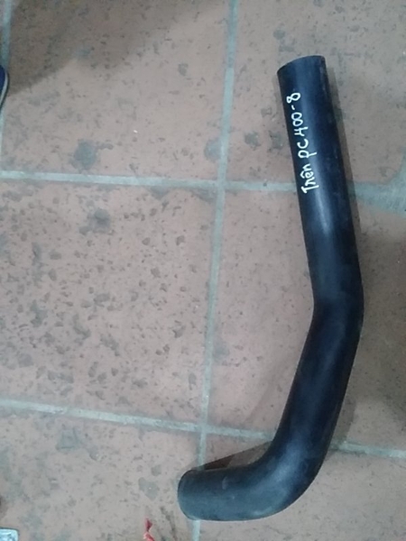 CÚT NƯỚC TRÊN PC400/450-8