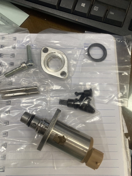 VAN ĐIỆN SK300 SK400 4HK1 2 TAI THÂN DÀI  ( GIỐNG TN783 CỦA ZX, NHƯNG K CÓ NÚM) - TN