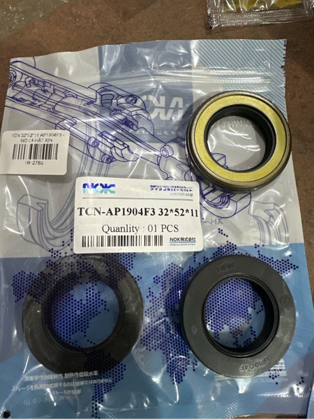 TCN 32*52*11 AP1904F3 - NOK NHẬT XỊN