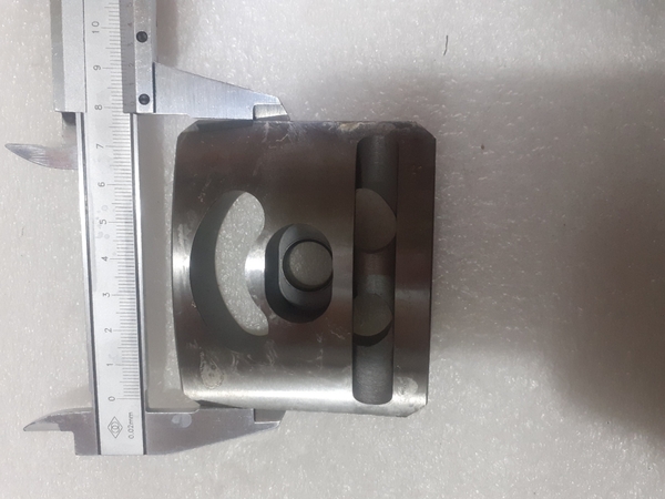 MẶT TRÀ A8V86 PHẢI - S130-3/S130-5/R1300/EX150 - TM - TN