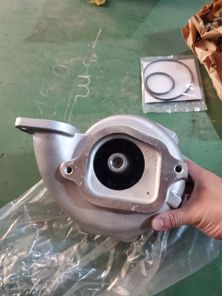 BƠM NƯỚC 6WG1 ZX470-3 KHS