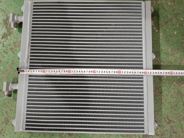 KÉT DẦU VOLVO55 535*550*40