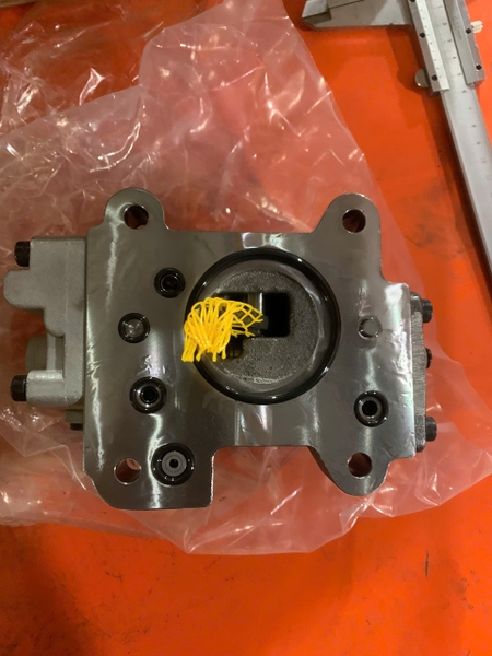 BA LÔ K7V63-0E13/0E23 SK135-8 OEM