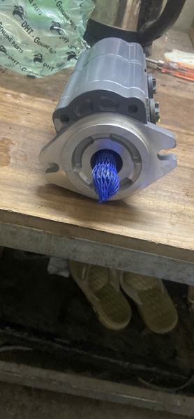 BƠM KHIỂN/ BƠM LÁI S130/S200 K5V140 - 10T - BH05T - TN