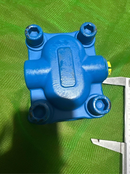 BƠM KHIỂN PC58 10T*4BL* Tâm 65*108*khoang63*H133 - BH4T /TN  (ĐẶT ÁP CAO GÂY VÉT NÒNG BƠM LÀ KHÔNG BẢO HÀNH )(ÁP SUẤT ĐẶT TỪ 185-190KG)