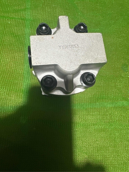BƠM KHIỂN PC50 PC35-8 Lỗ to*10T*2T*Tâm 80*1 đng dầu,khoang 25*H98-Nhôm- YC-part