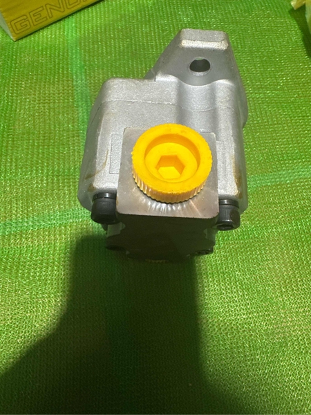 BƠM KHIỂN EX60 A10V43 đường dầu 2 cạnh XPL