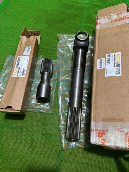 TRỤC LÁP NGẮN TRƯỚC CHỮ THẬP DX140 R140-9 15R DONGBU