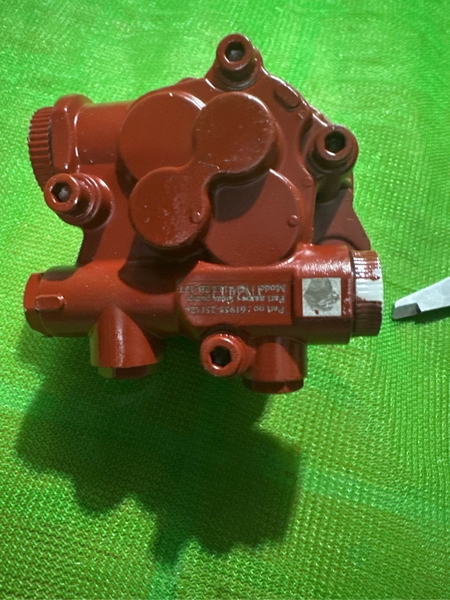 BƠM KHIỂN K3V112 /K5V80 2BL*13T*3 ĐƯỜNG DẦU - TM  LỐP ( CỔ ĐỊNH VỊ  77  TAI 95/127 TAI CHÉO SO VỚI ĐƯỜN DẦU)